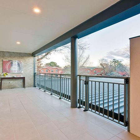 Ibis Styles Canberra Tall Trees Esterno foto