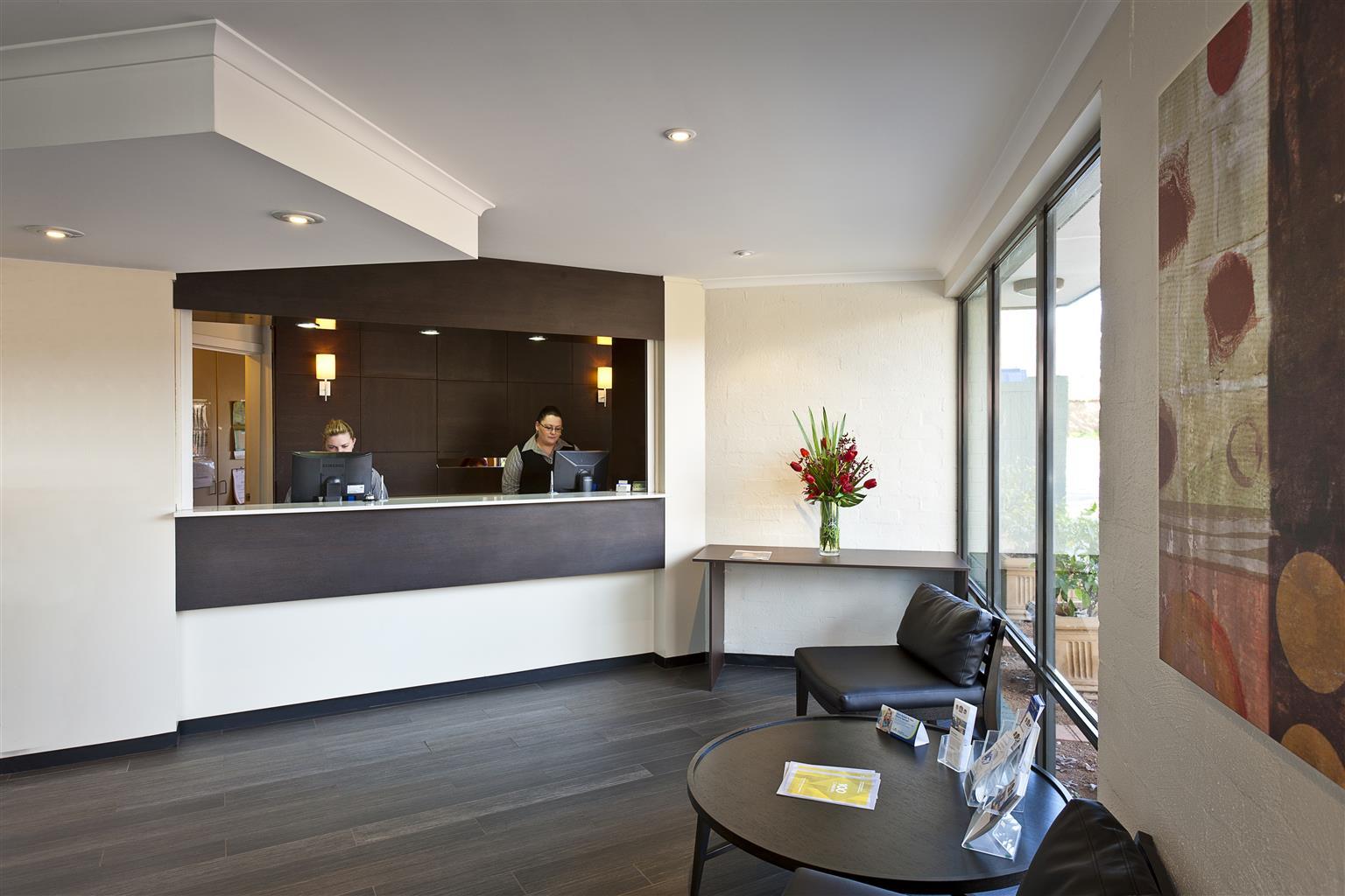 Ibis Styles Canberra Tall Trees Esterno foto